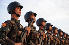 当特种兵的师哥，要把自己的鹅坡师弟带进特种