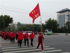 鹅坡师生走进市区开展“珍爱生命、和谐登封”