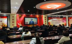 鹅坡武校组织收听收看全国脱贫攻坚总结表彰大