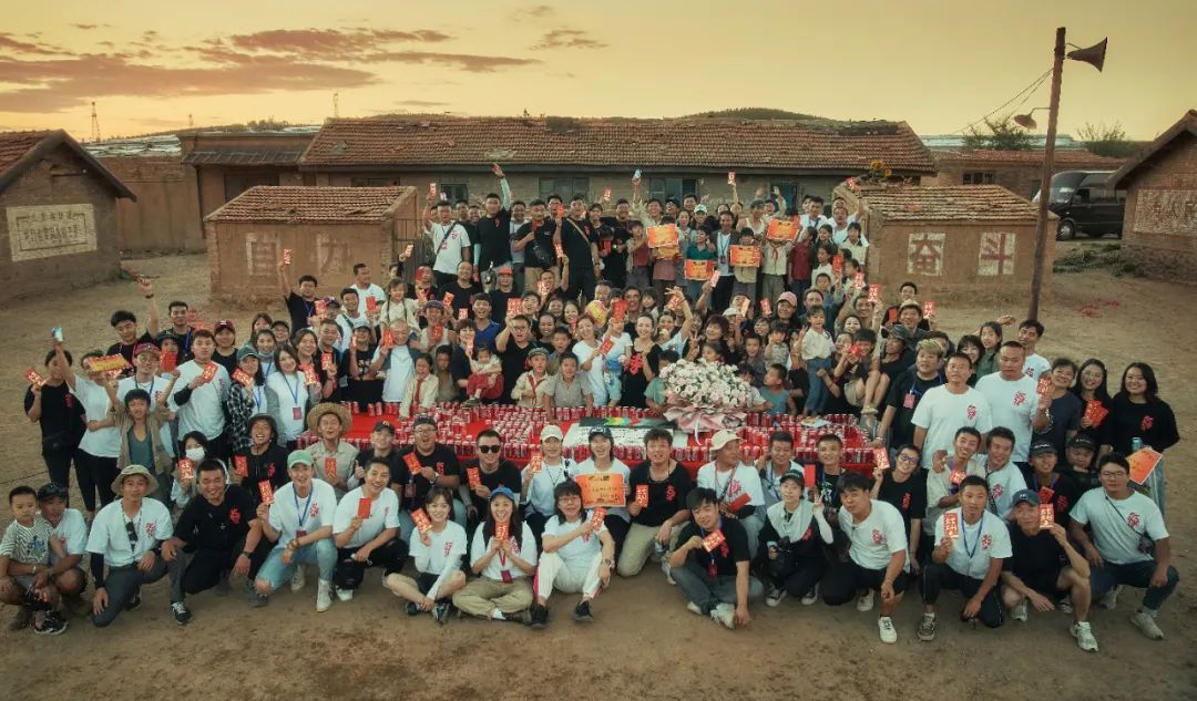 「美丽鹅坡」我校学生任泽一参演电影《我和我的父辈》