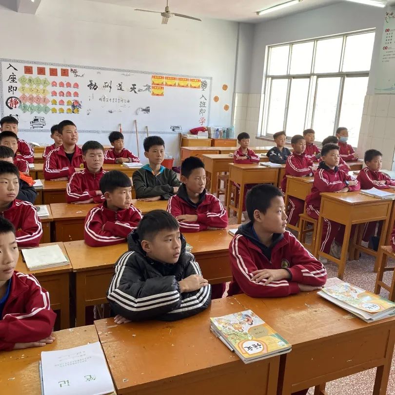 「美丽鹅坡」从家到家，让每位同学感受寄宿的温暖