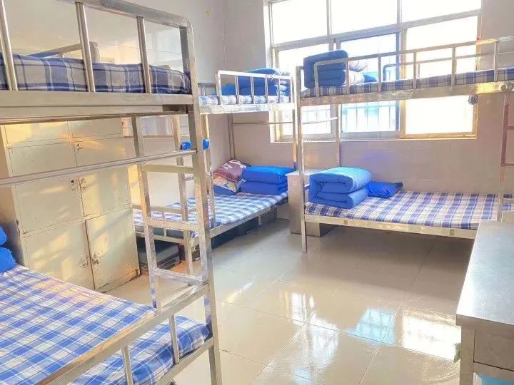 「美丽鹅坡」从家到家，让每位同学感受寄宿的温暖