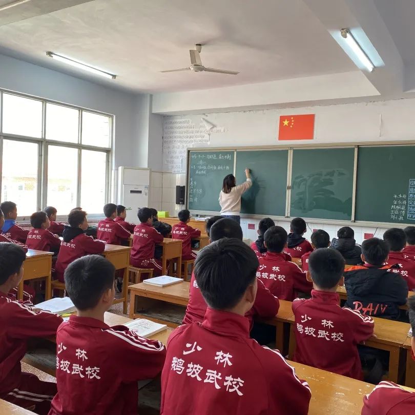 「美丽鹅坡」从家到家，让每位同学感受寄宿的温暖